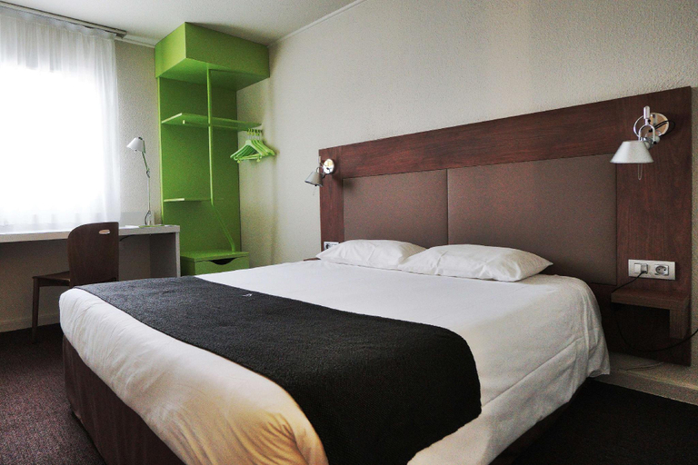 Bedroom 5, Hotel Campanile Paris Ouest - Chaville, Hauts-de-Seine