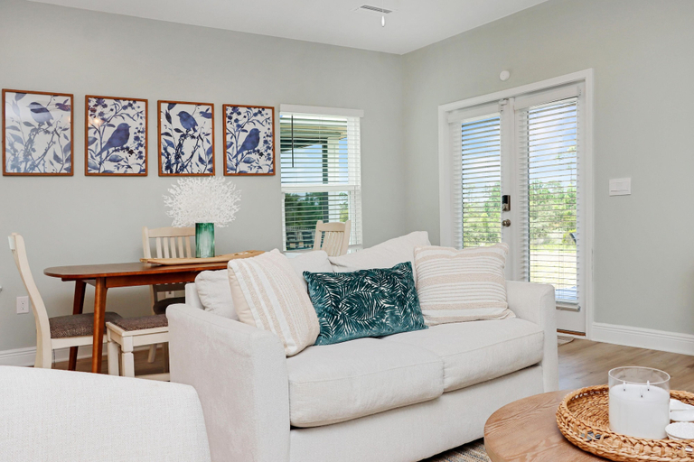 Living area 2, Sunset Bliss Cove, Gulf