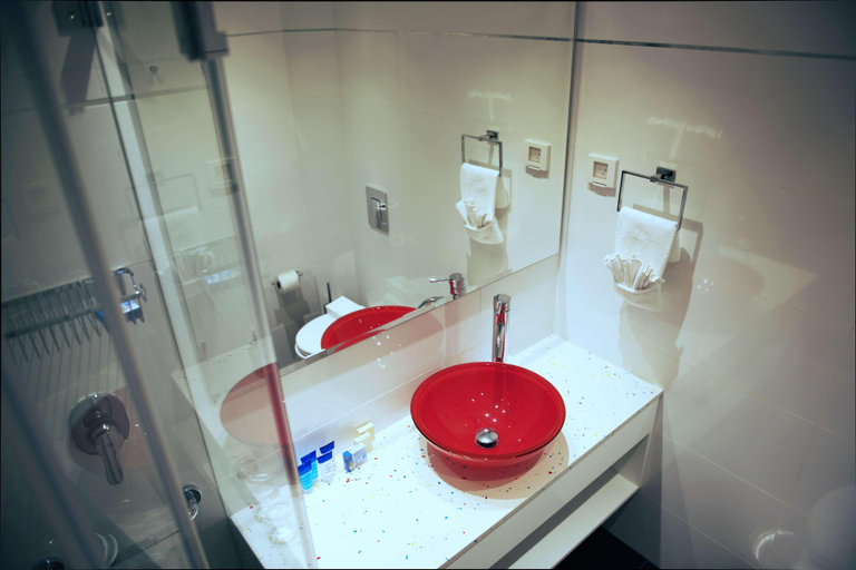 Bedroom 3, Best Western Regency Suites