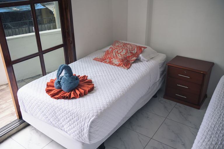 Room 5, Carpao Lodge, Santa Cruz