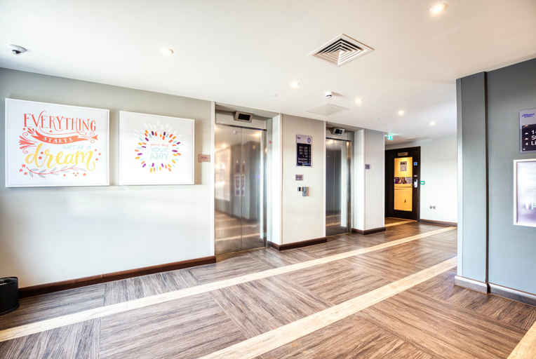 Public Area, Premier Inn Oxford Kidlington - Airport, Oxfordshire