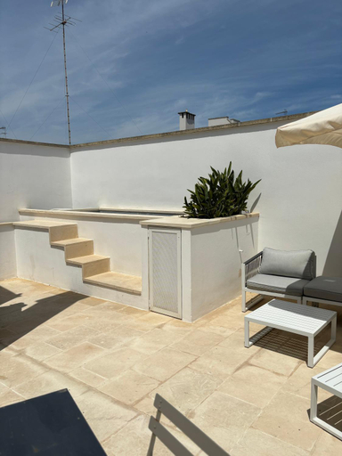 Others 5, Alora boutique suites, Lecce