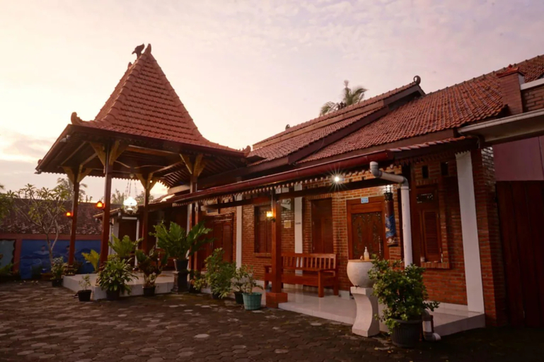 Exterior & Views 5, Griya Kulon Yogya, Sleman