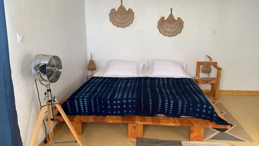 Others 4, Pipi's Guest House