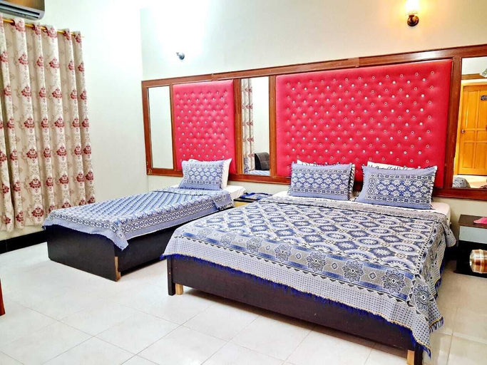 Others 2, Family Rose Guest House Millennium., Karachi