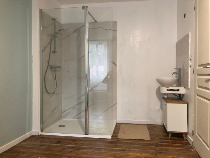 Others 4, Chambre a l’etage, Charente-Maritime