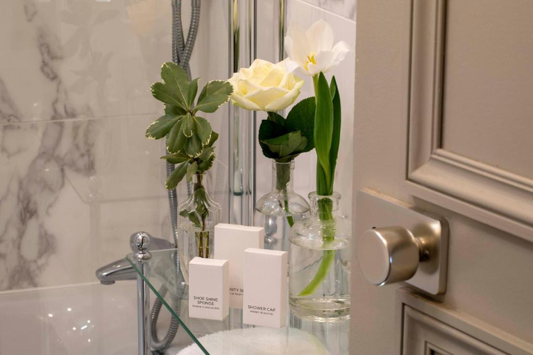 Bathroom 4, Relais Bosquet by Malone, Paris