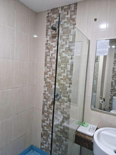 Bathroom 5, SP Hotel, Batam
