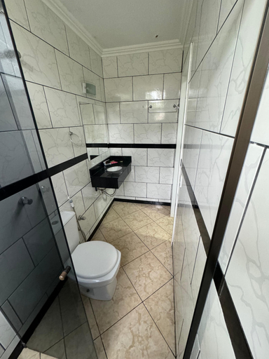 Bathroom 4, Hotel 15 de Julho, Foz do Iguaçu
