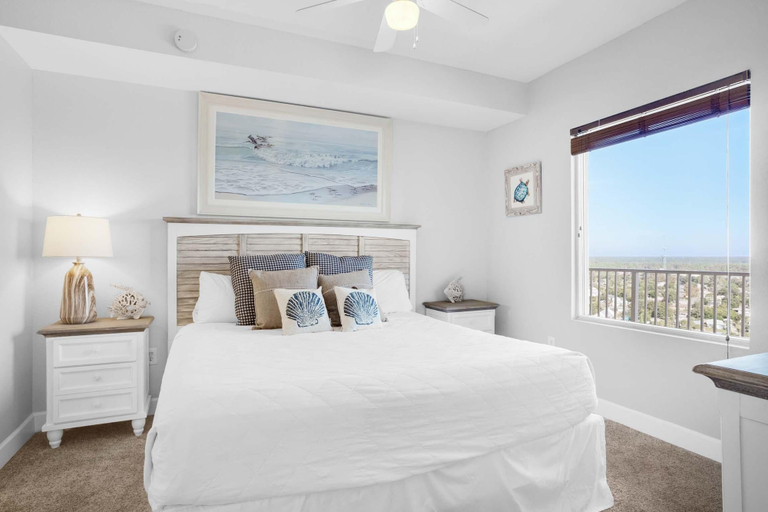 Bedroom 3, Tidewater 1810, Bay