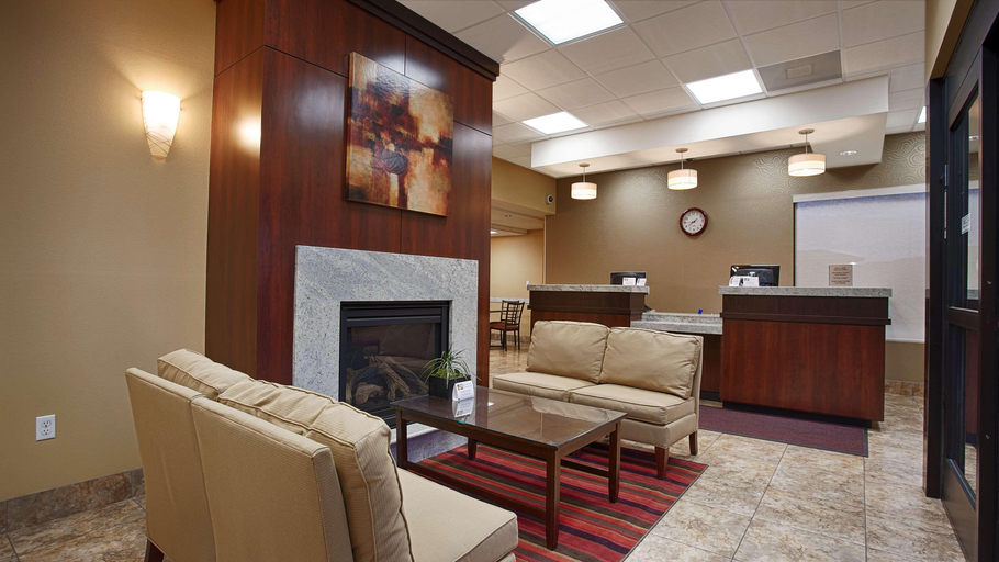 Public Area 2, SureStay Hotel by Best Western Tehachapi, Kern
