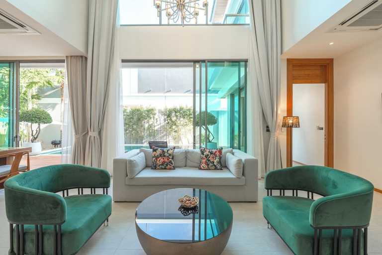 Living area 2, Near Best Beaches Boat Avenue V218, Pulau Phuket