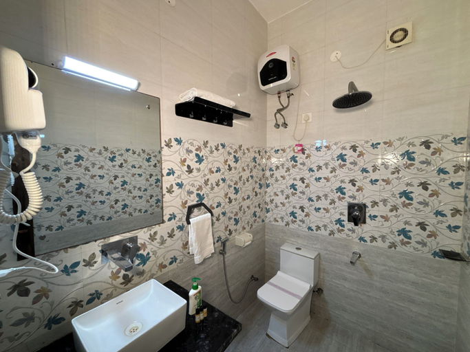 Bathroom 5, The Orchid Retreat Agra - Stay Near Taj Mahal, Agra