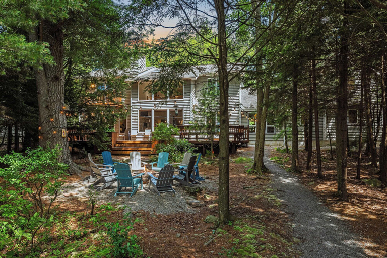 Exterior & Views 2, Tranquil Waterside by Avantstay Lakefront + Dock, Game Room, Views, Monroe