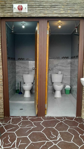 Bathroom 4, Ocean View, Manaure