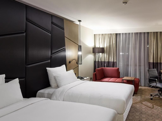 Bedroom 4, Pullman Istanbul Airport and Convention Center Hotel, Bahçelievler