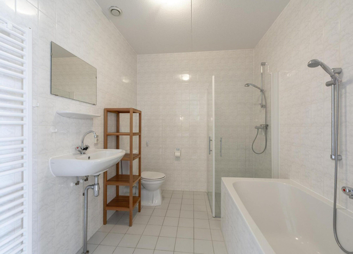 Bathroom, Apartment Near Groote Keeten Beach, Zijpe