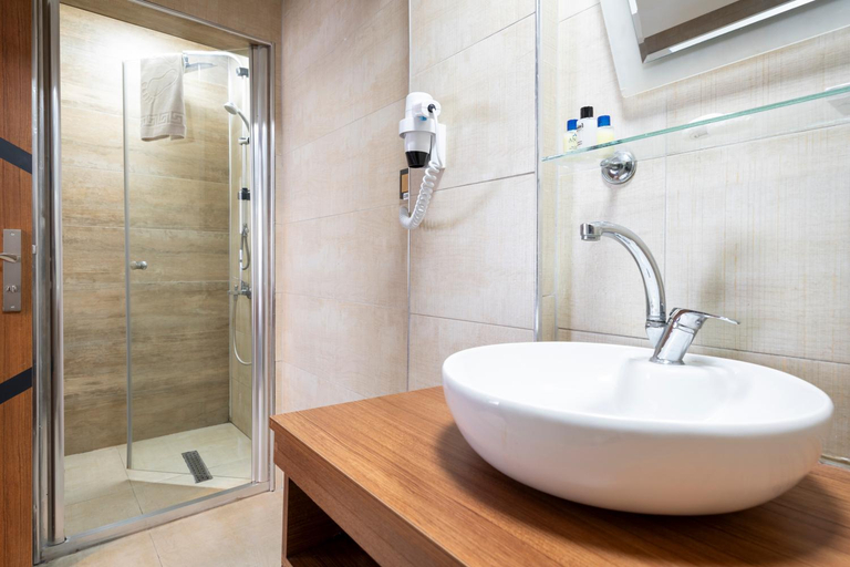 Bathroom 3, Maltepe Manhattan Otel, Çankaya