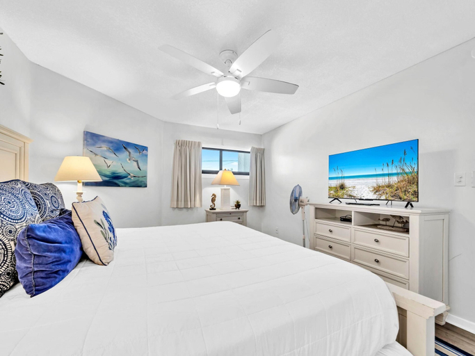Bedroom 3, Aquavista 202e, Bay