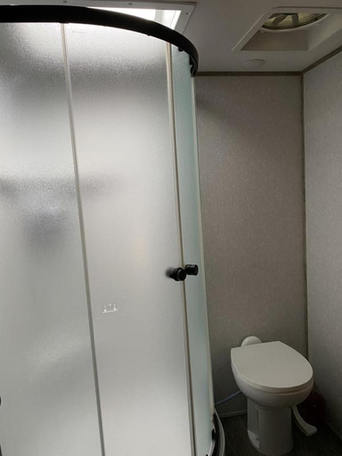 Bathroom 1, Stegbone's Fish Camp and Resort, Putnam