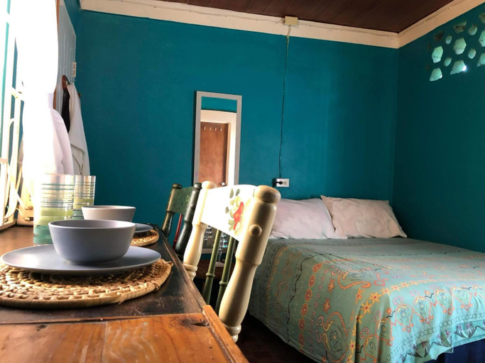 Others 3, BnB SoMom Mobay Lodging