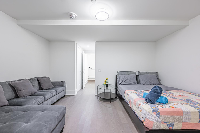 Others 5, Luxury Properties close to Rogers Center in Toronto Downtown Core, Toronto