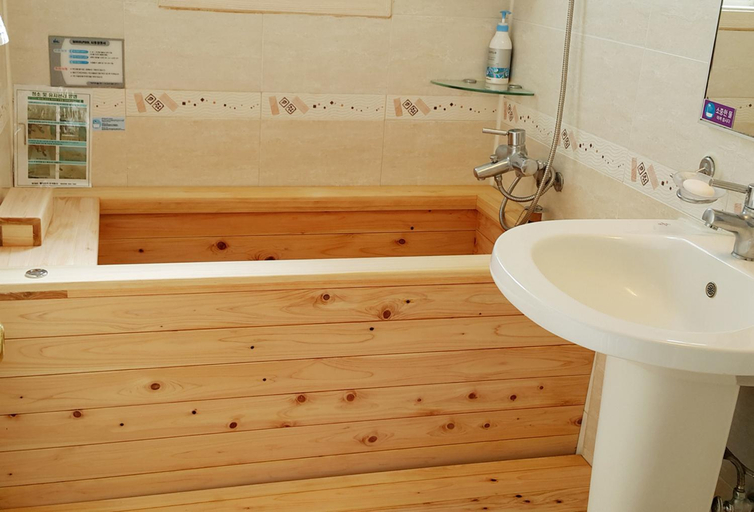 Bathroom 3, Korea Quality Elf Hotel, Pyeongchang