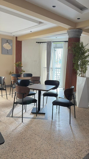 Restaurant, Kalu Hotel, Kabale