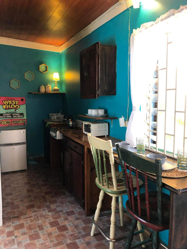 Others 4, BnB SoMom Mobay Lodging
