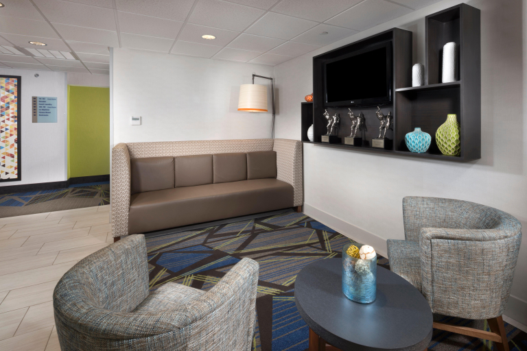 Public Area 3, Holiday Inn Express MIDDLESBORO by IHG, Bell