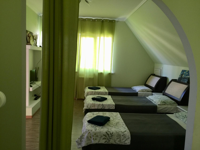 Others 3, Апартаменты семеиные RU&RU, Sochi gorsovet