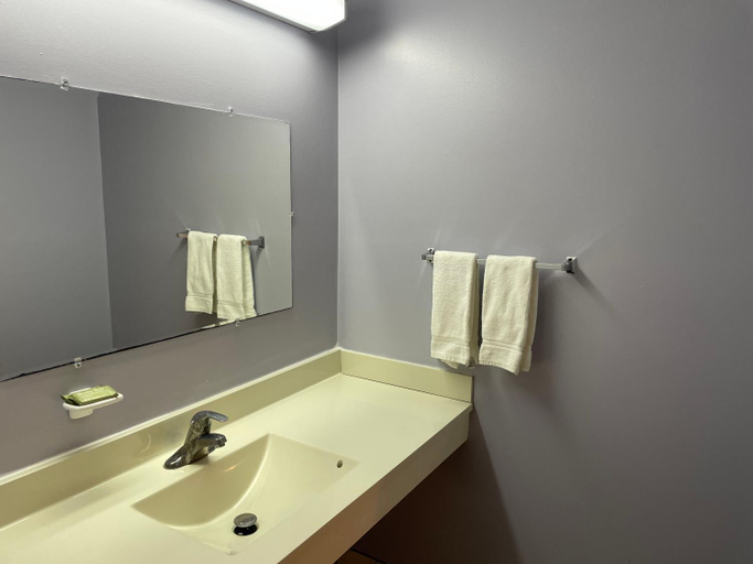 Bathroom 2, First State Inn, Kent
