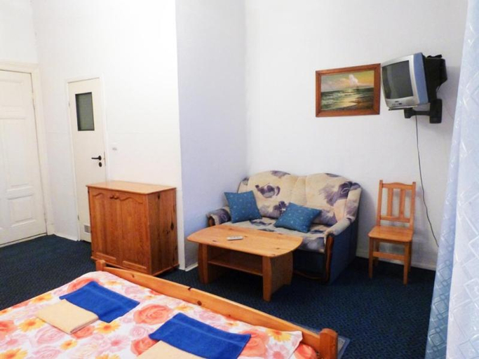 Others 2, Otel U Medvedya, Chernyakhovskiy rayon
