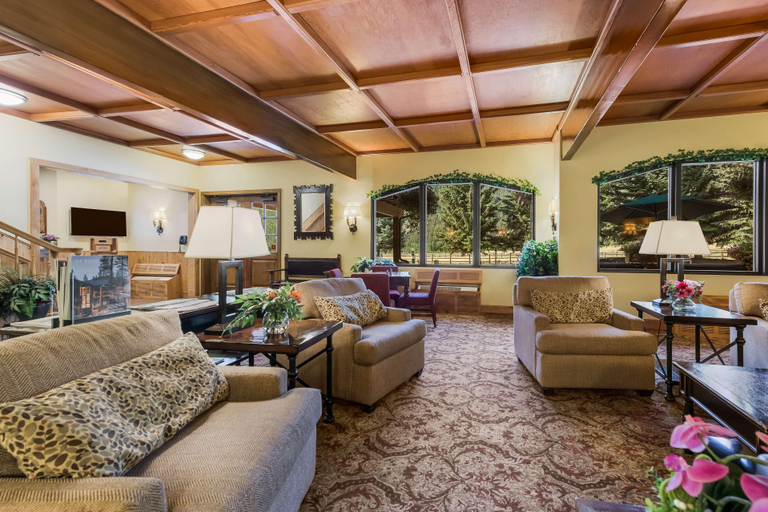 Public Area 2, Best Western Tyrolean Lodge, Blaine