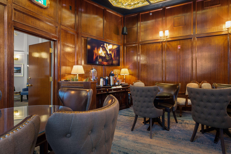 Public Area 3, Crown Columbia Hotel, BW Premier Collection, Kootenay Boundary