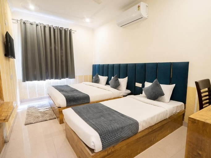 Room 3, MTJ Hotels, Agra