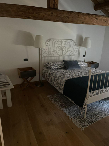 Others 5, B&B La Nicchia nel Borgo, Udine