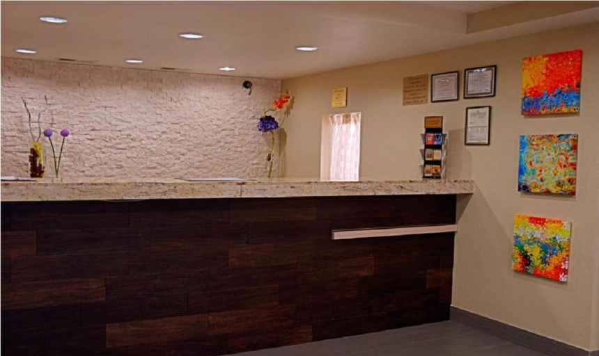 Public Area 2, Super 8 by Wyndham Irving/DFW Apt/North, Irving