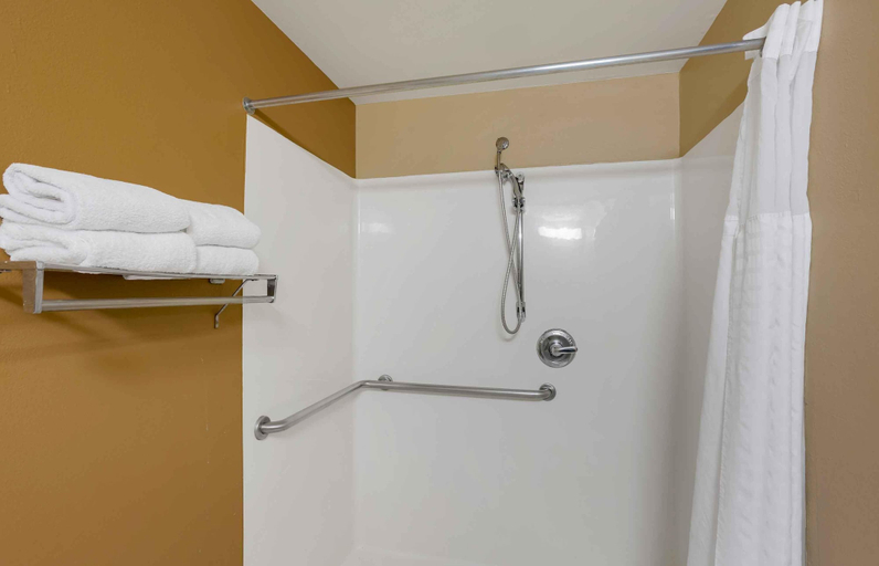Bathroom 4, Extended Stay America Suites Philadelphia Airport Tinicum Bl, Philadelphia
