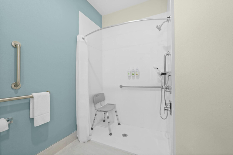 Bathroom 4, Baymont by Wyndham Grovetown Augusta, Columbia