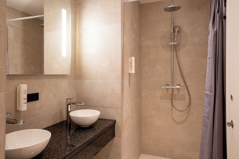 Bathroom 5, CABINN Plus Esbjerg, Esbjerg