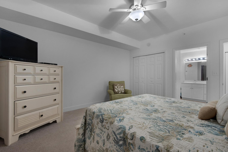 Bedroom 3, Tidewater 901, Bay