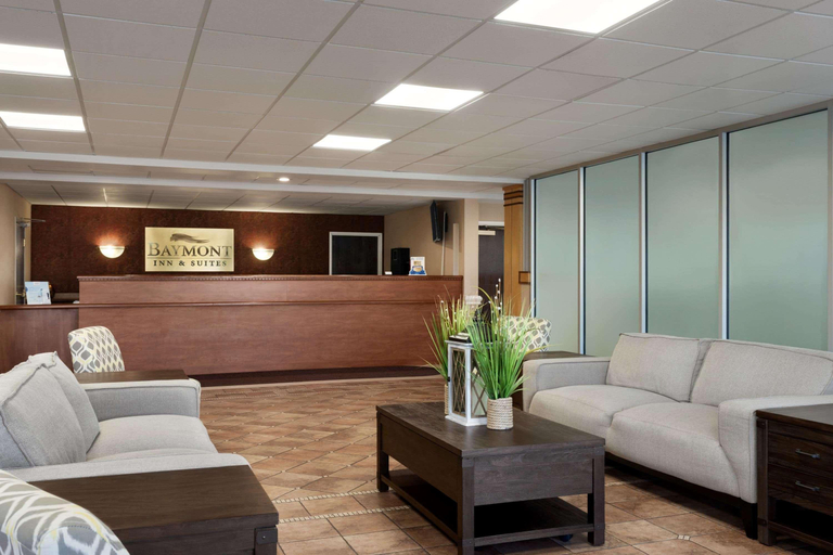 Public Area 2, Baymont by Wyndham Elizabethtown, Hardin