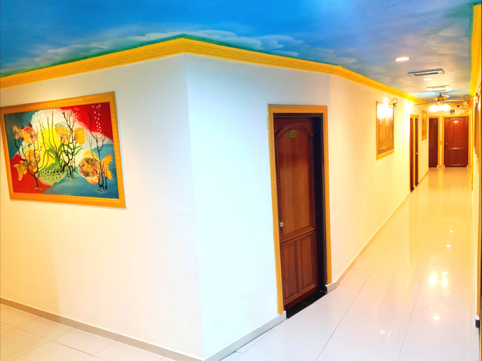 Hotel 01 Batam - Tap to explore photos