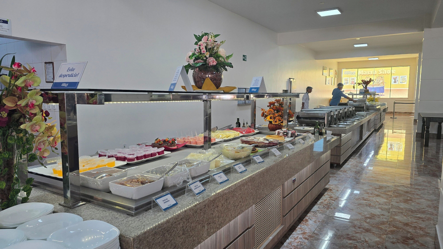 Food & Drinks 4, DiRoma Lacqua V - Direto com o Grupo DiRoma - acesso ao Acqua Park com café da manhã, Caldas Novas