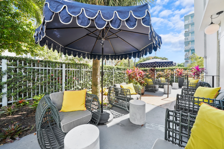 Exterior & Views 1, Lincoln Arms Suites, Miami-Dade