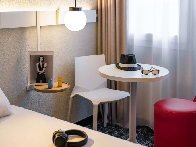 Bedroom 2, ibis Lyon Sud Saint-Rambert-d'Albon, Drôme