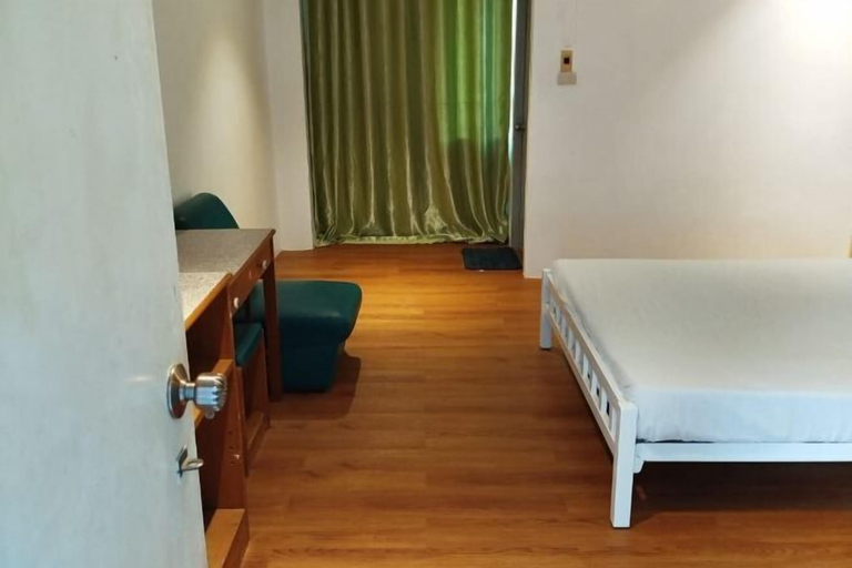 Room 4, Green Paradise, Pattaya