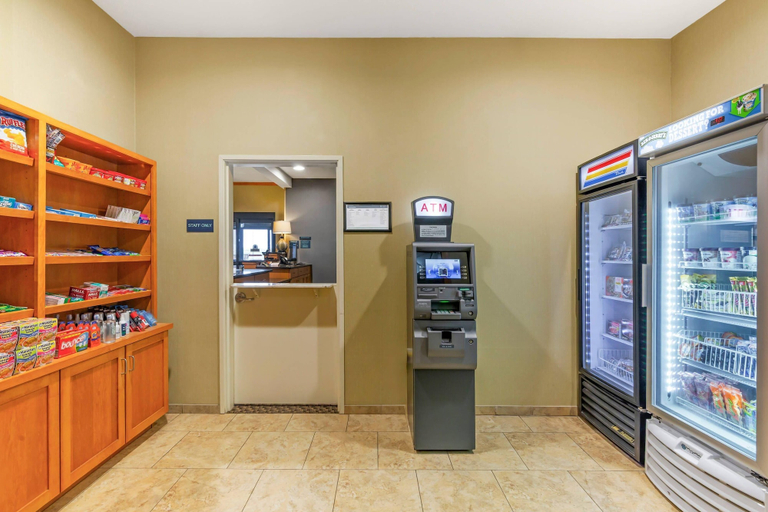Food & Drinks 5, MainStay Suites Stanley, Mountrail