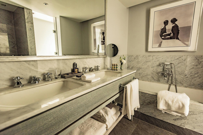 Bathroom 5, The Singular Santiago, Santiago